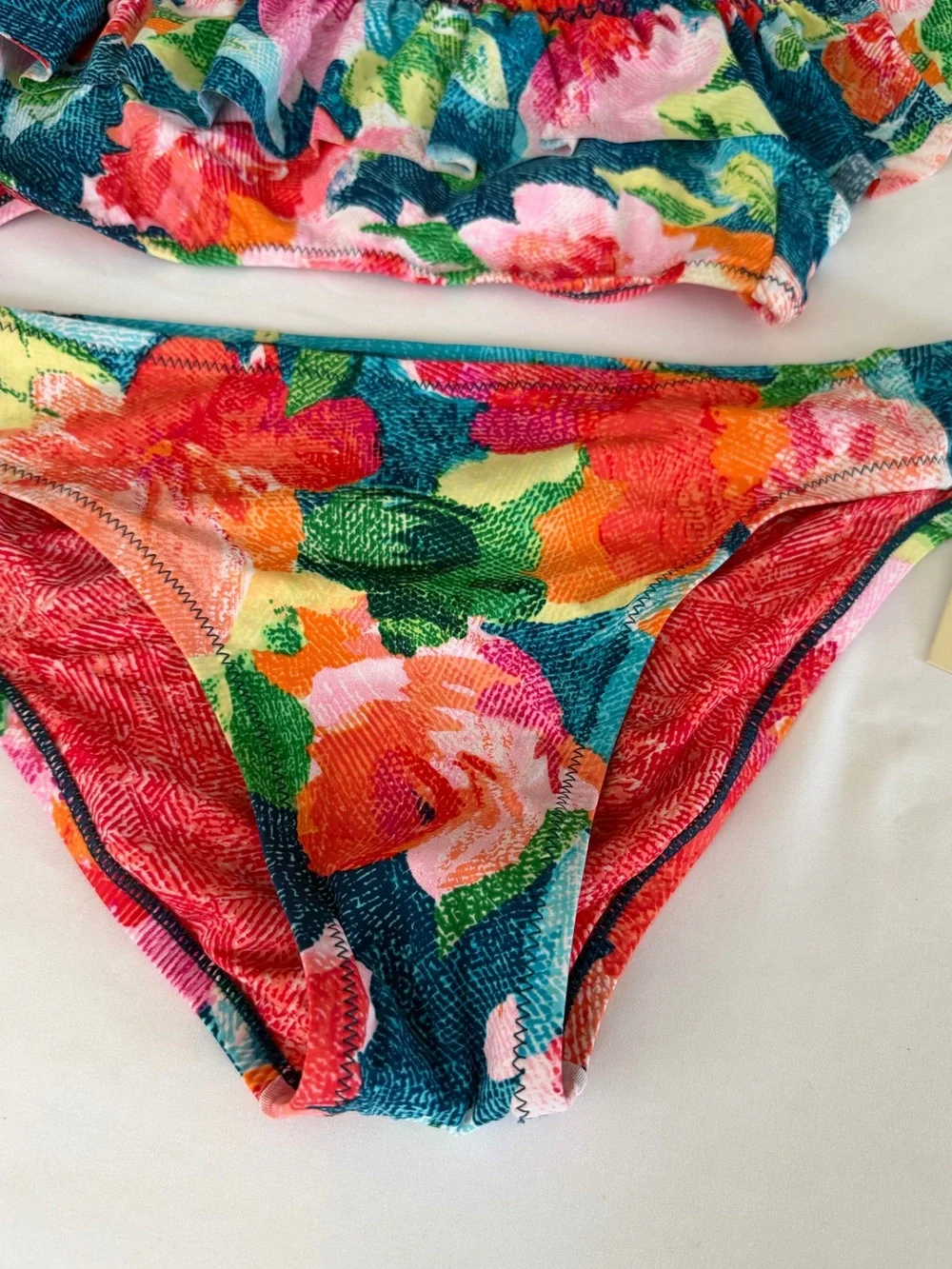 Vera Bradley SuperBloom Layla Top Hipster Bottoms Ruffle Floral Medium 2 Piece‎